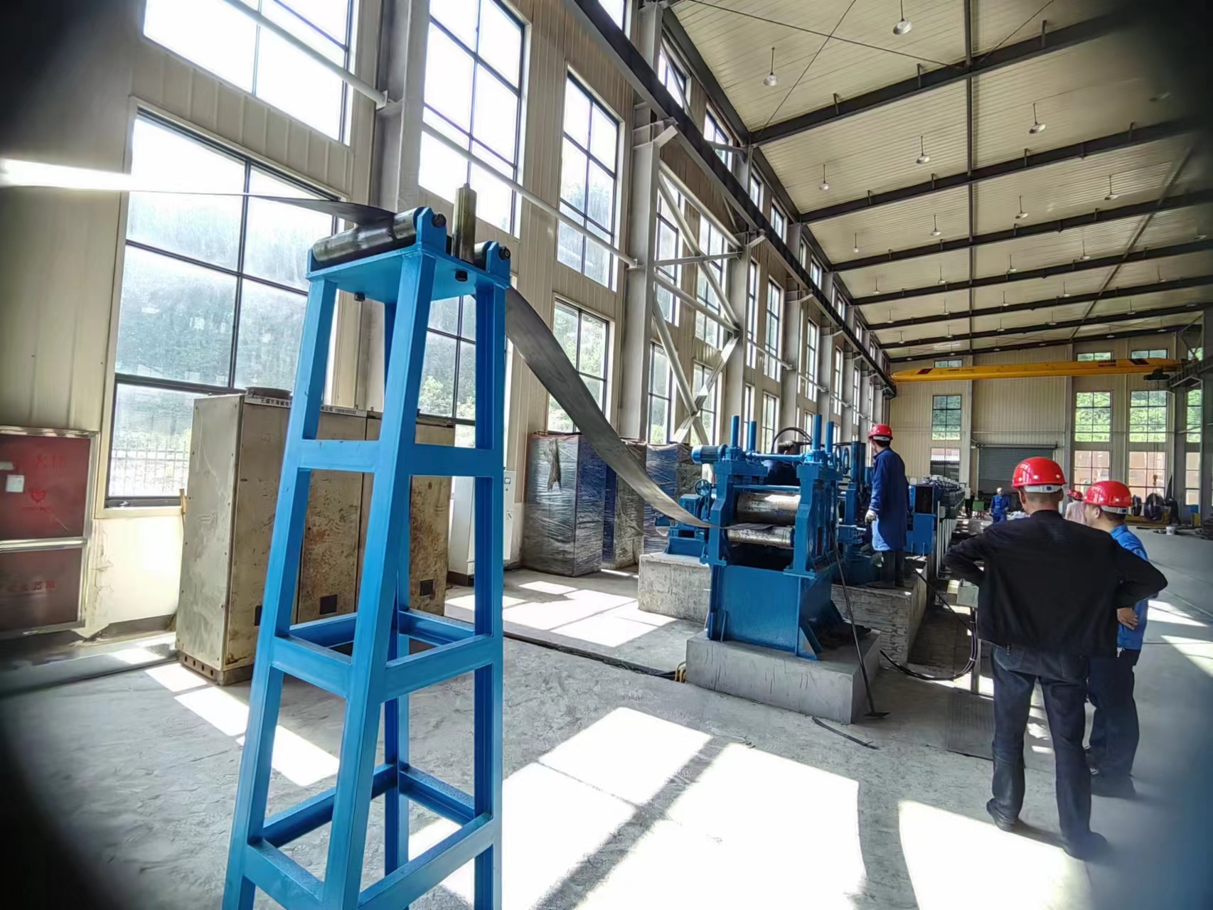 浙江坤盛实业有限公司带钢基地自研磨皮设备试运行成功_20230525112601.jpg